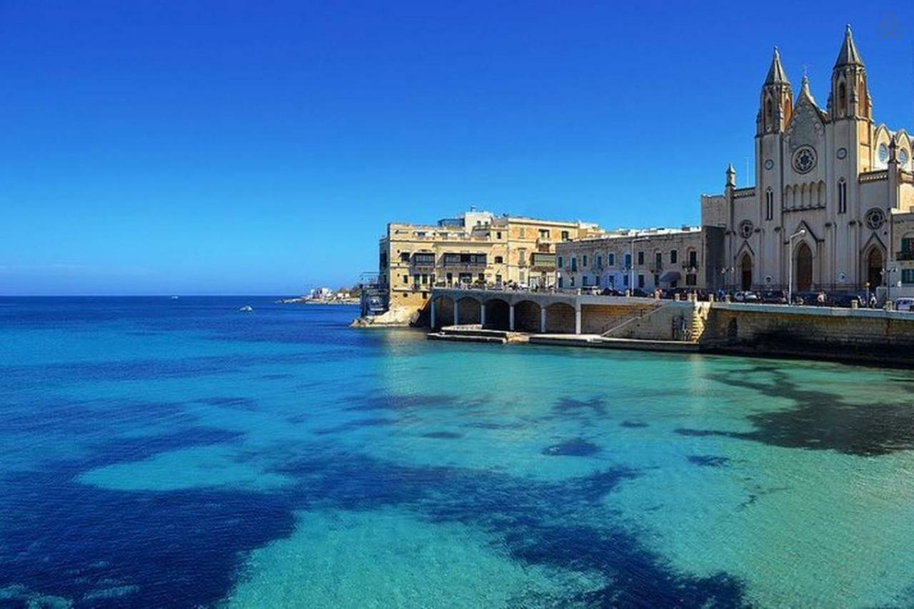 Apartment In Fort Cambridge With Pool Sliema Buitenkant foto