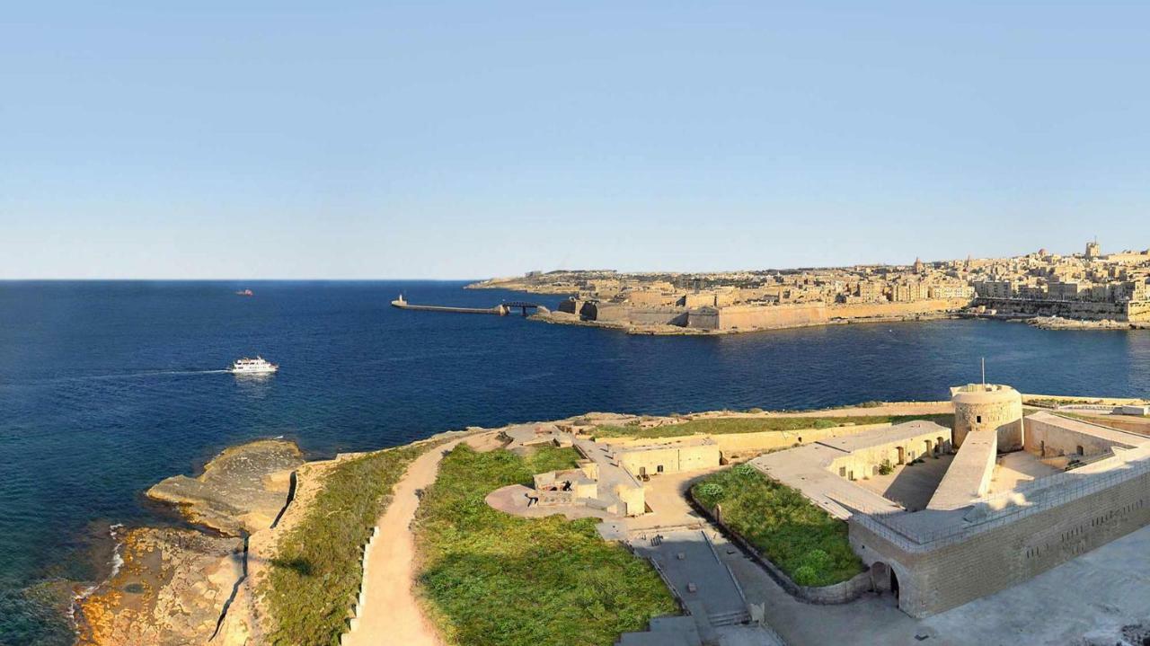 Apartment In Fort Cambridge With Pool Sliema Buitenkant foto