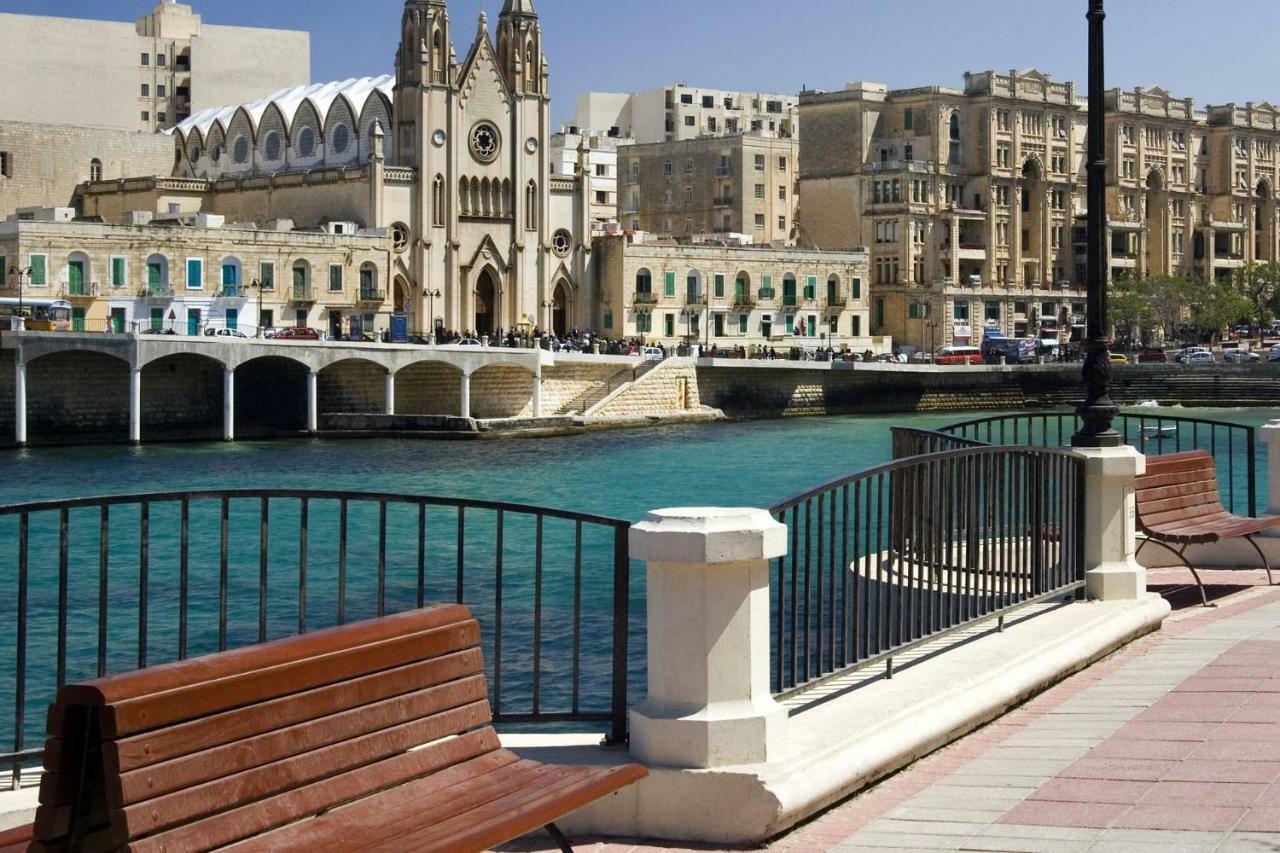 Apartment In Fort Cambridge With Pool Sliema Buitenkant foto