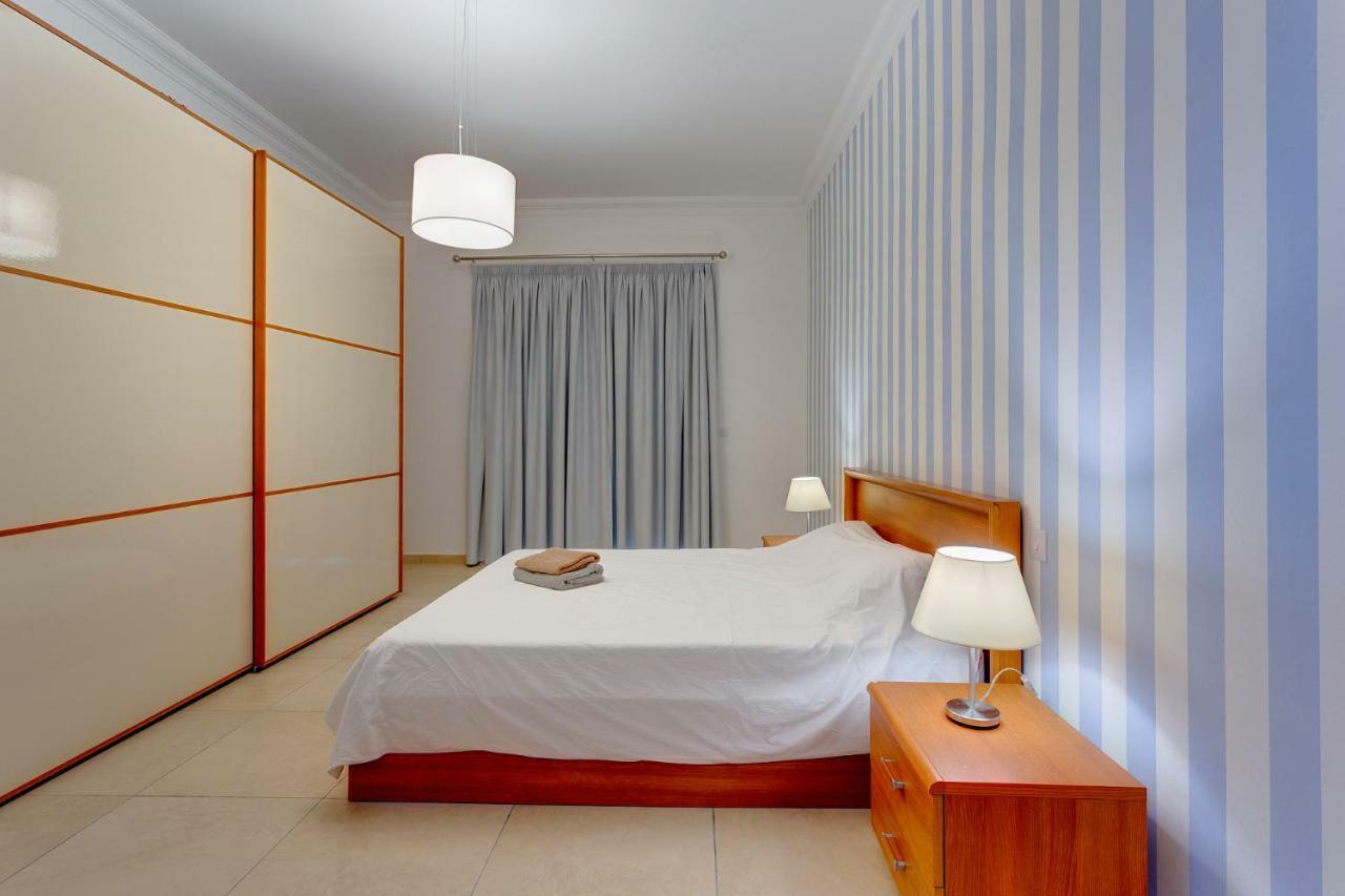 Apartment In Fort Cambridge With Pool Sliema Buitenkant foto