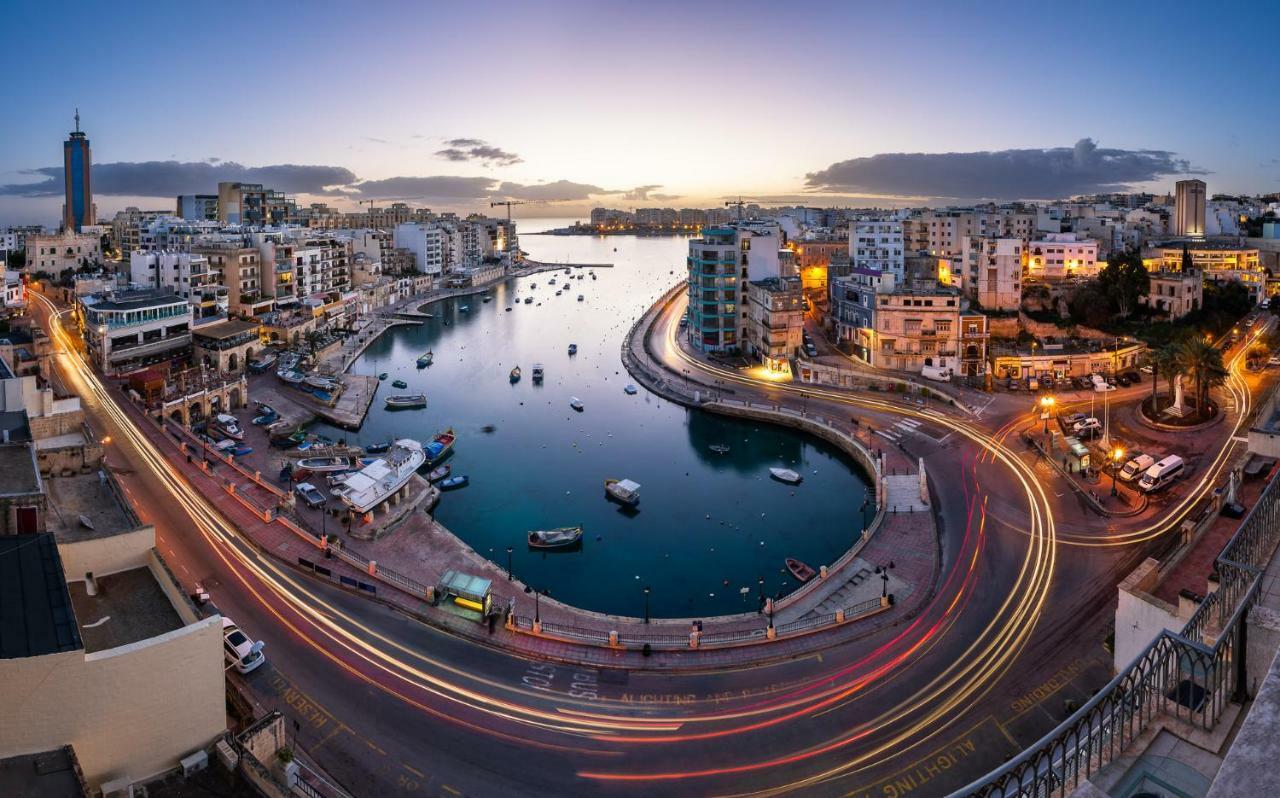Apartment In Fort Cambridge With Pool Sliema Buitenkant foto